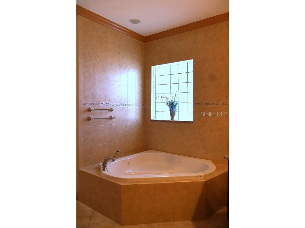 201 San Lorenzo Avenue North Port FL 34287 A4674888 image13