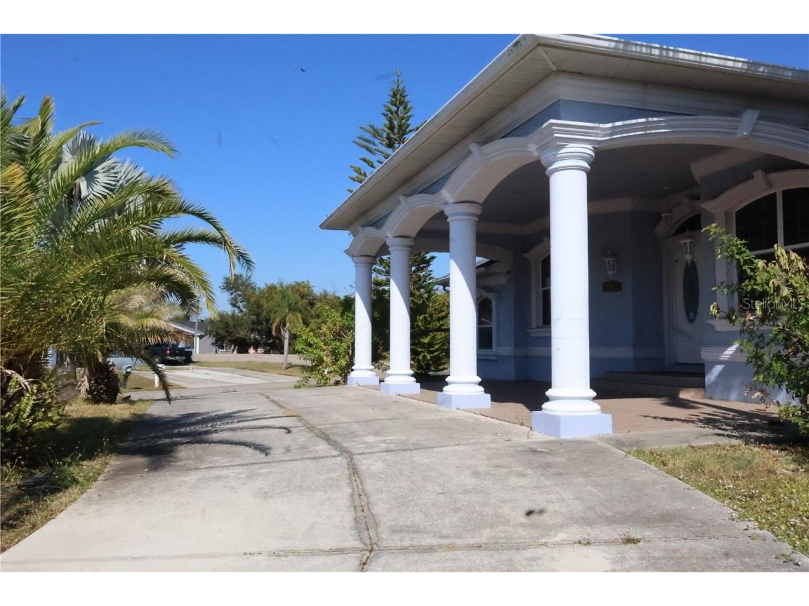 201 San Lorenzo Avenue North Port FL 34287 A4674888 image3