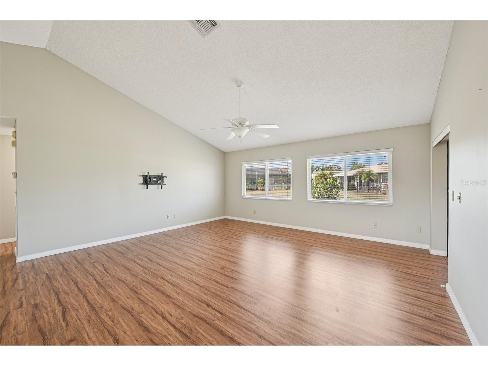 201 Stonehouse Court Sun City Center FL 33573 TB8492110 image4