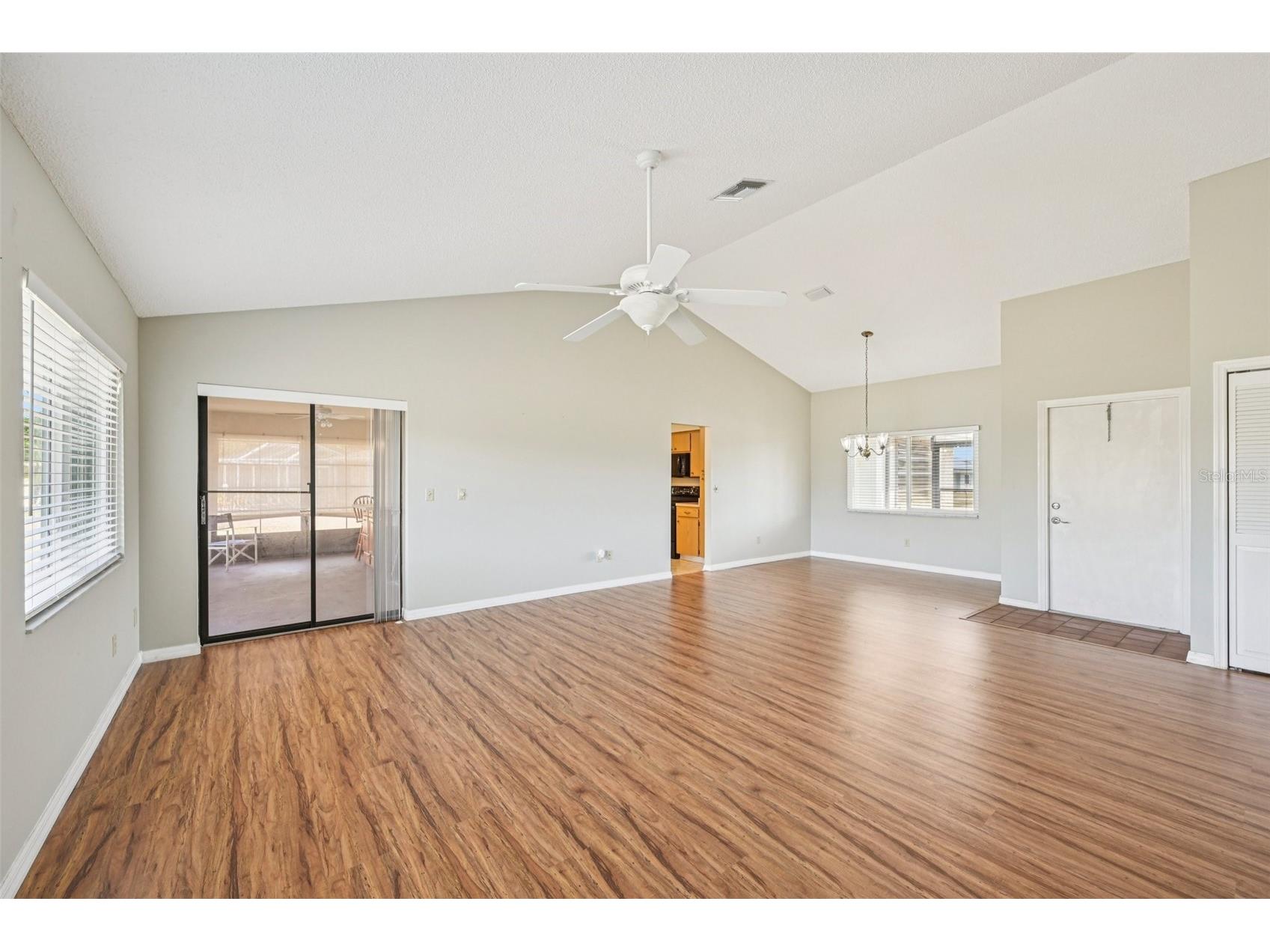 201 Stonehouse Court Sun City Center FL 33573 TB8492110 image7