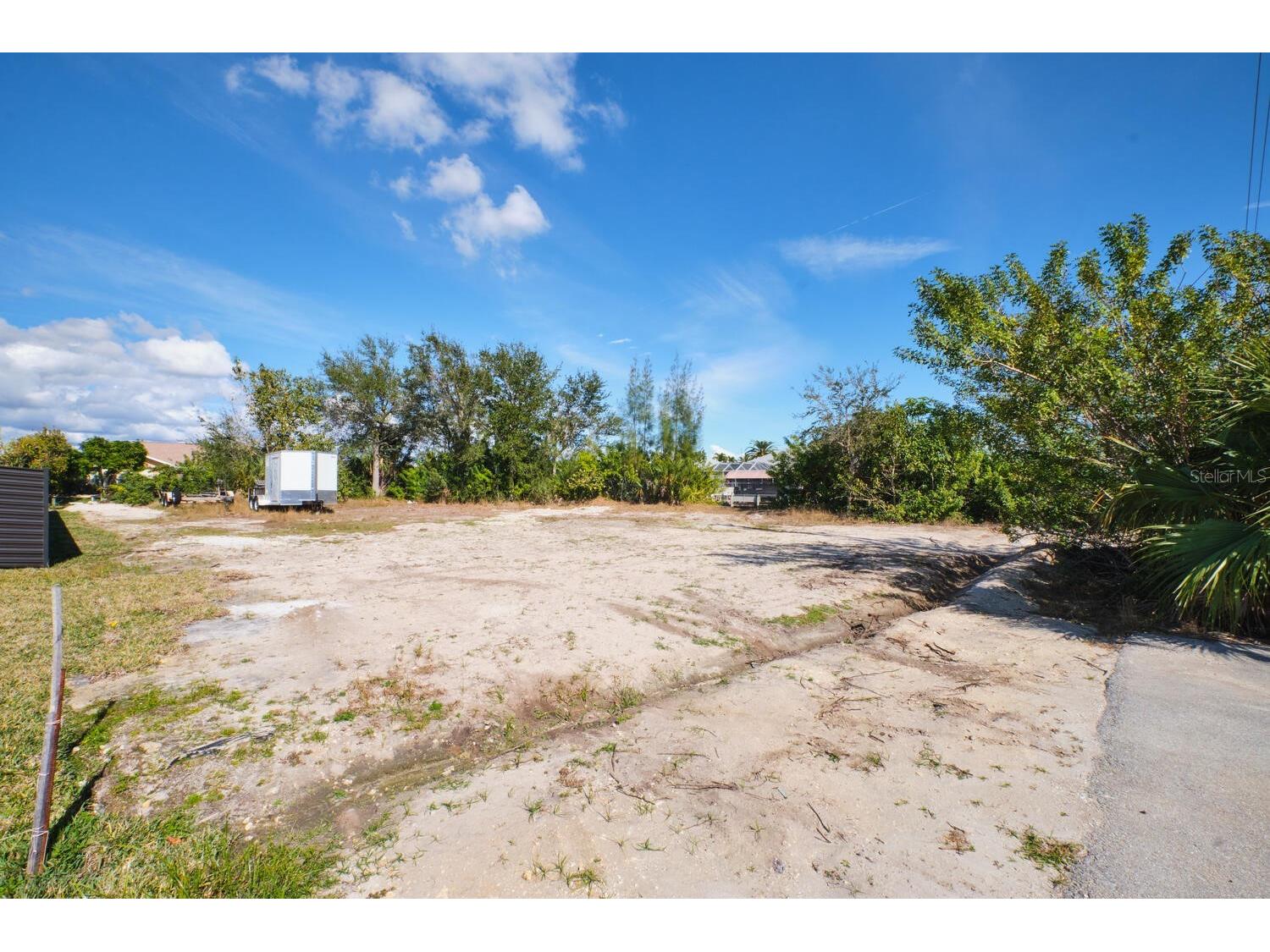 201 SW 40th Street Cape Coral FL 33914 C7526130 image9