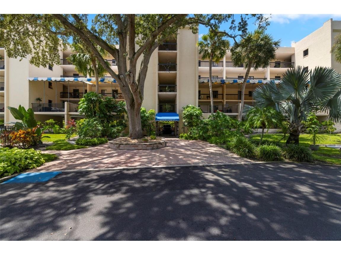 201 Tarpon Point Tarpon Springs FL 34689 - GULF OF MEXICO TB8420916 image1