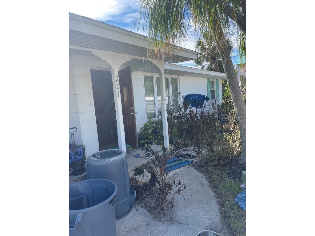 201 Tarpon Street Anna Maria FL 34216 A4625337 image1