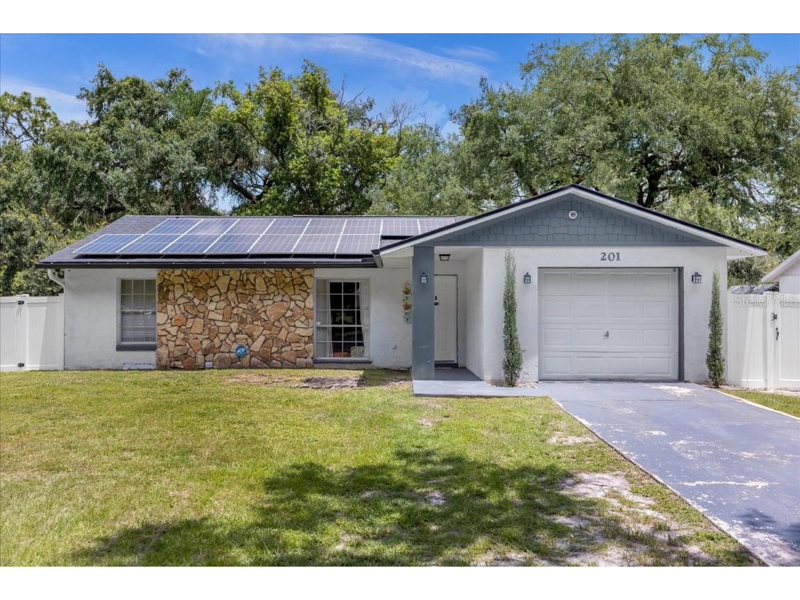 201 Whitney Street Kissimmee FL 34744 O6222393 image1