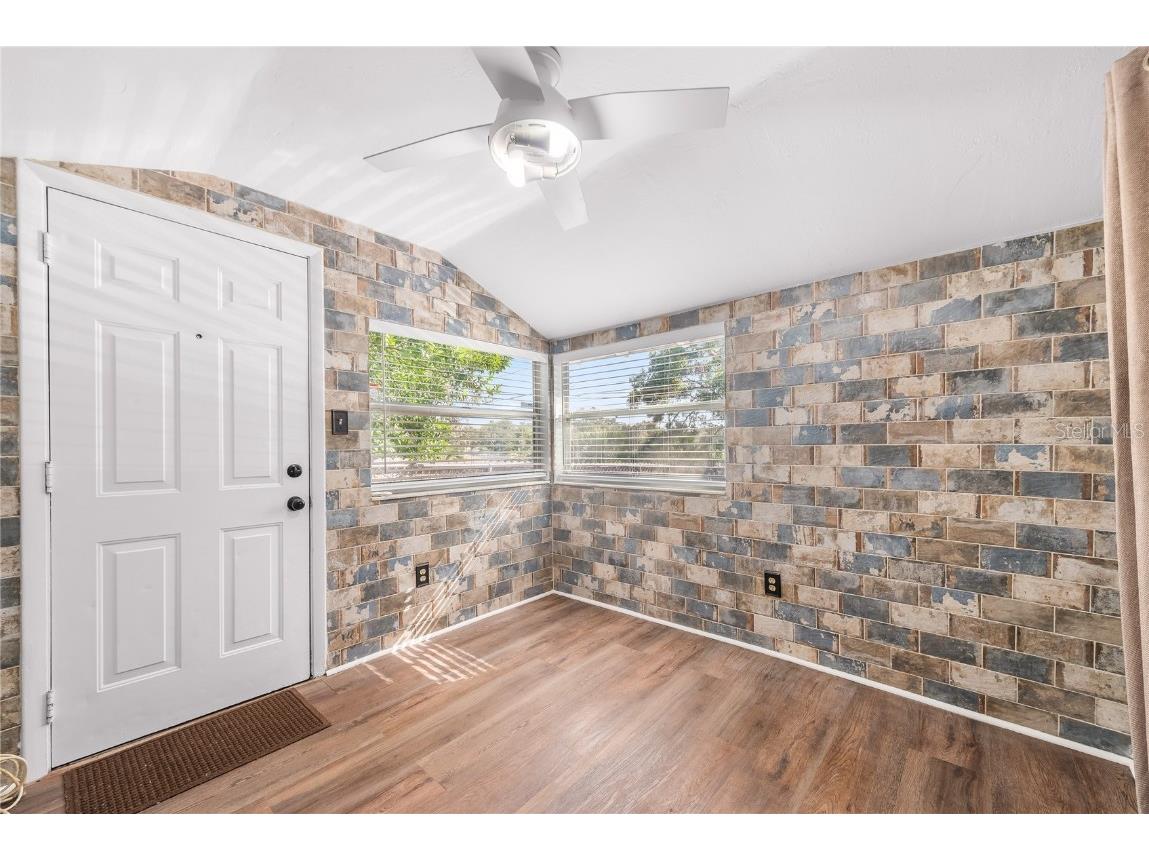 2010 42nd Street S Saint Petersburg FL 33711 TB8433777 image19