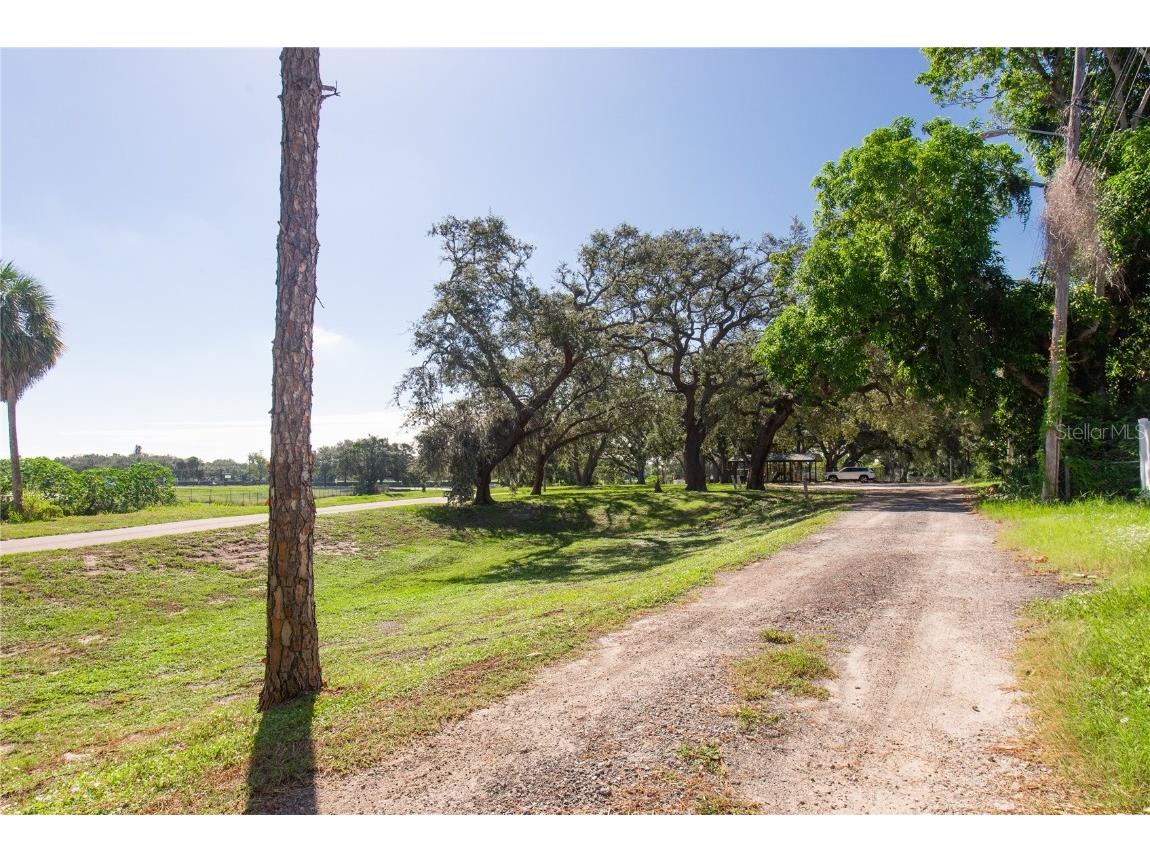 2010 42nd Street S Saint Petersburg FL 33711 TB8433777 image29