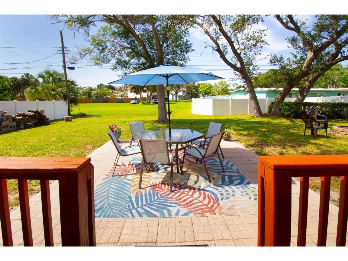 2010 6th Avenue SW Largo FL 33770 TB8394873 image24