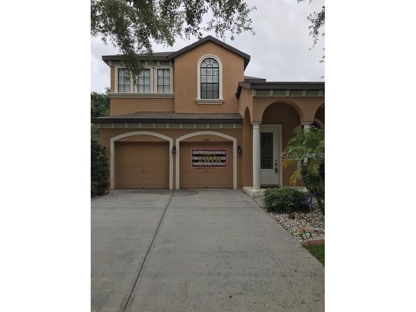 2010 Abbey Trace Drive Dover FL 33527 TB8468684 image1
