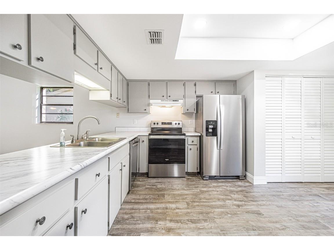 2010 Cedar Run Drive Plant City FL 33563 TB8432253 image3