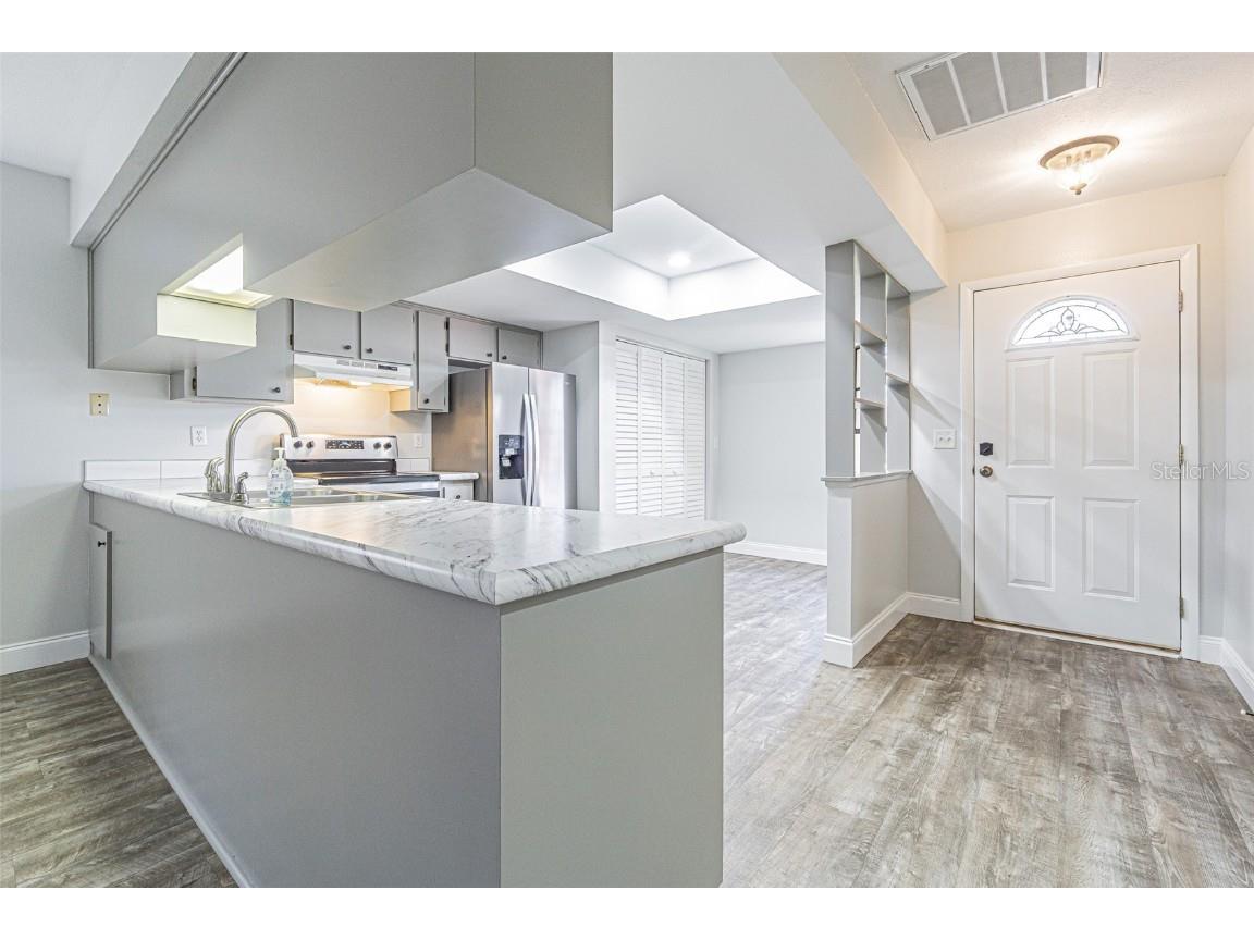 2010 Cedar Run Drive Plant City FL 33563 TB8432253 image5