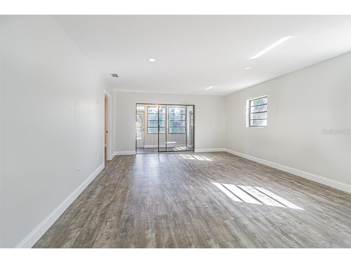 2010 Cedar Run Drive Plant City FL 33563 TB8432253 image7