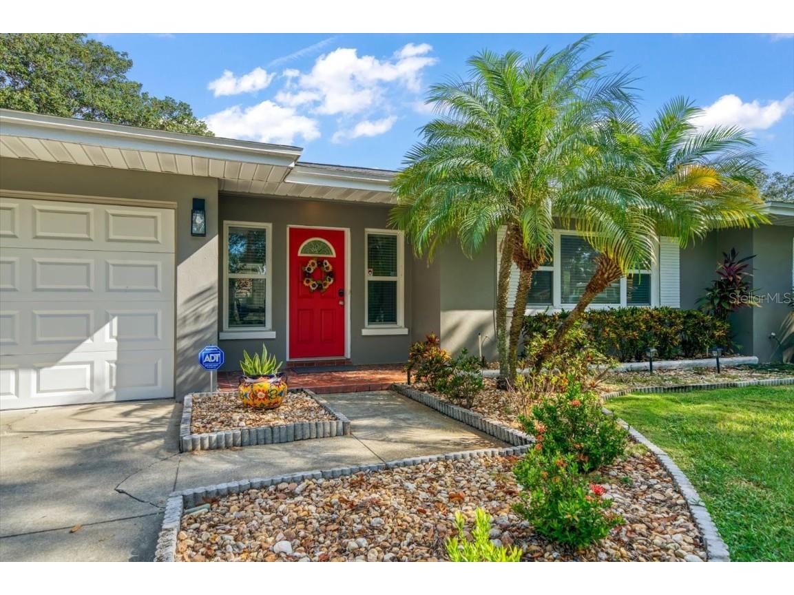 2010 Cleveland Street Clearwater FL 33765 U8214190 image1