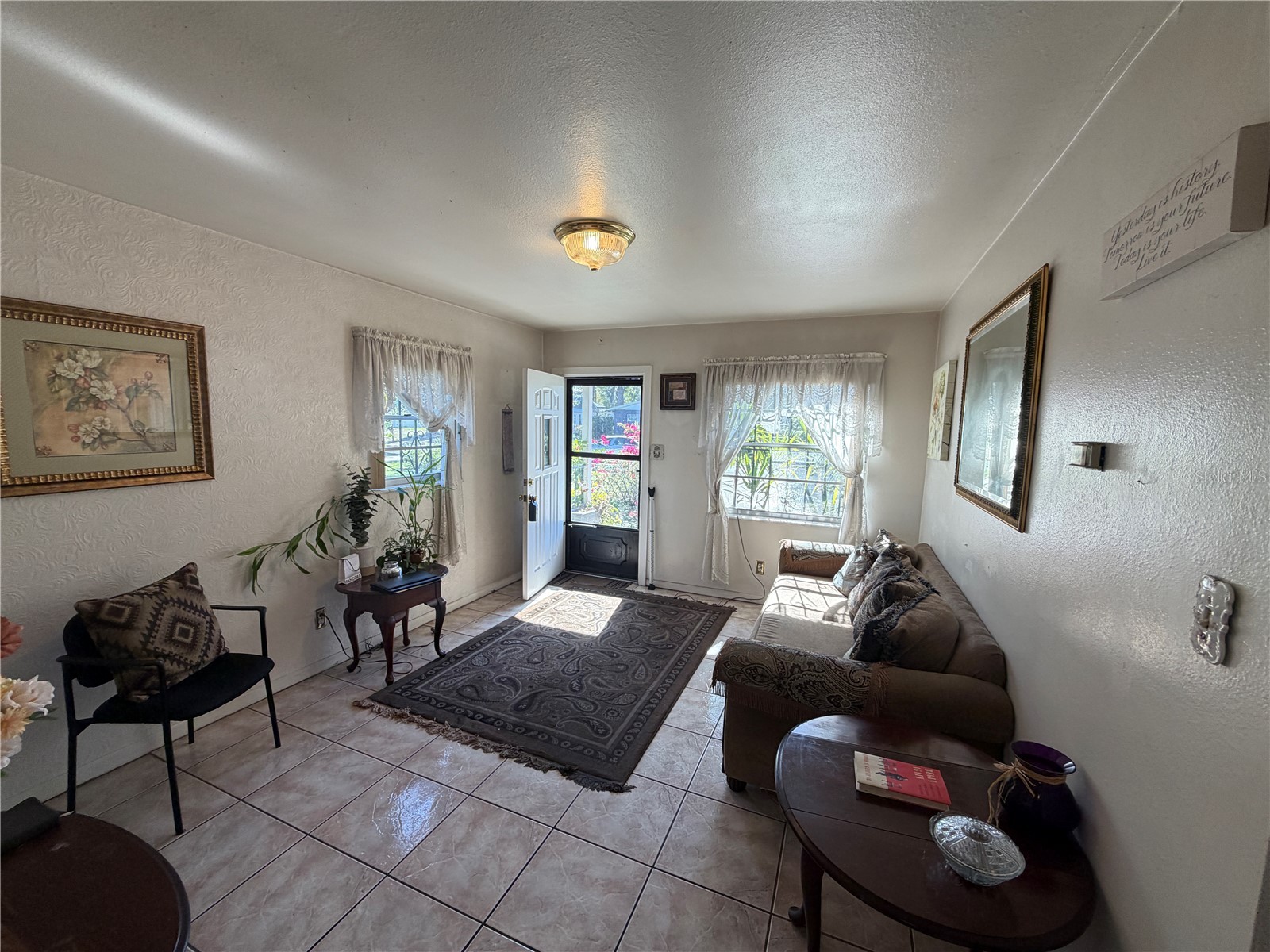 2010 E Chelsea Street Tampa FL 33610 TB8477903 image4