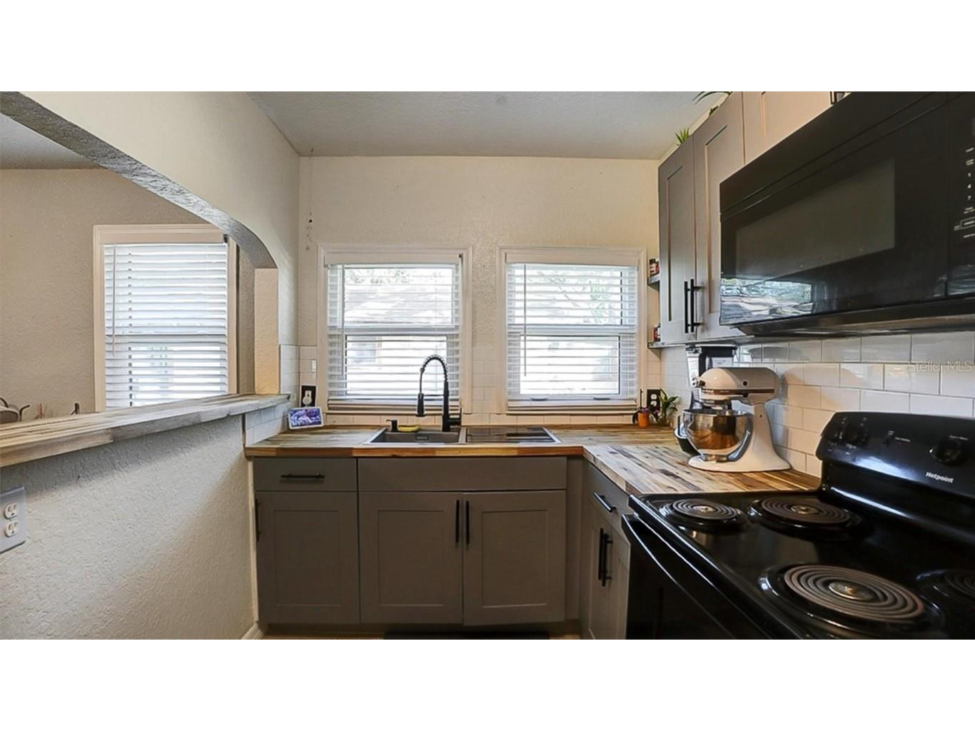 2010 E Ida Street Tampa FL 33610 TB8411905 image11