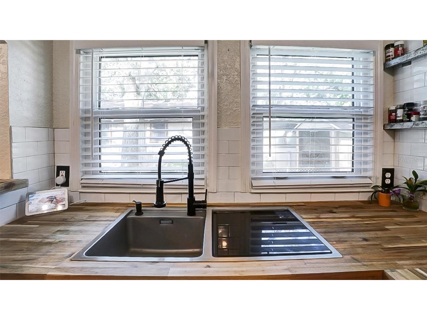 2010 E Ida Street Tampa FL 33610 TB8411905 image13