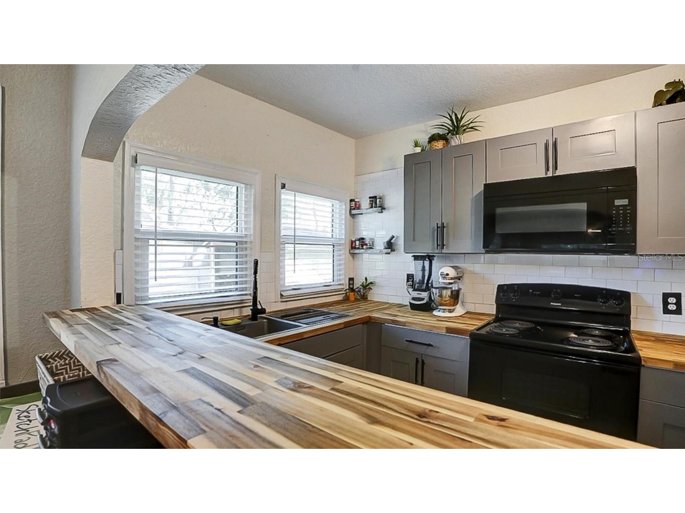 2010 E Ida Street Tampa FL 33610 TB8411905 image15