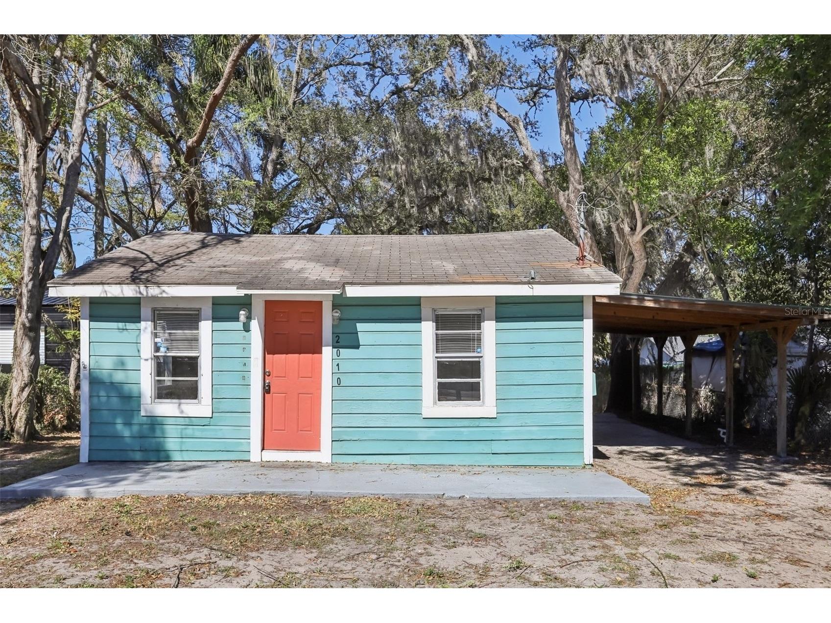 2010 E Yukon Street Tampa FL 33604 TB8470799 image1