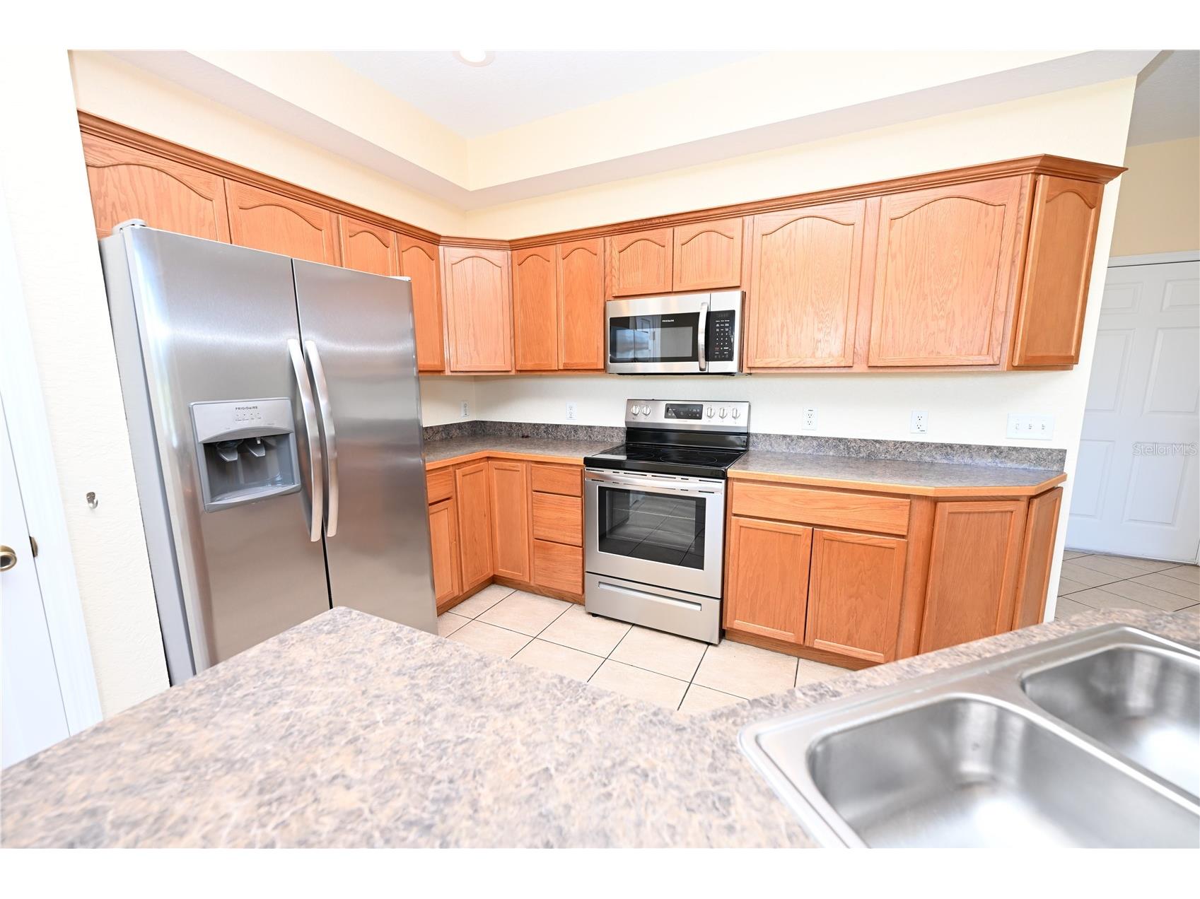 2010 Hatteras Point Lakeland FL 33813 L4961482 image4