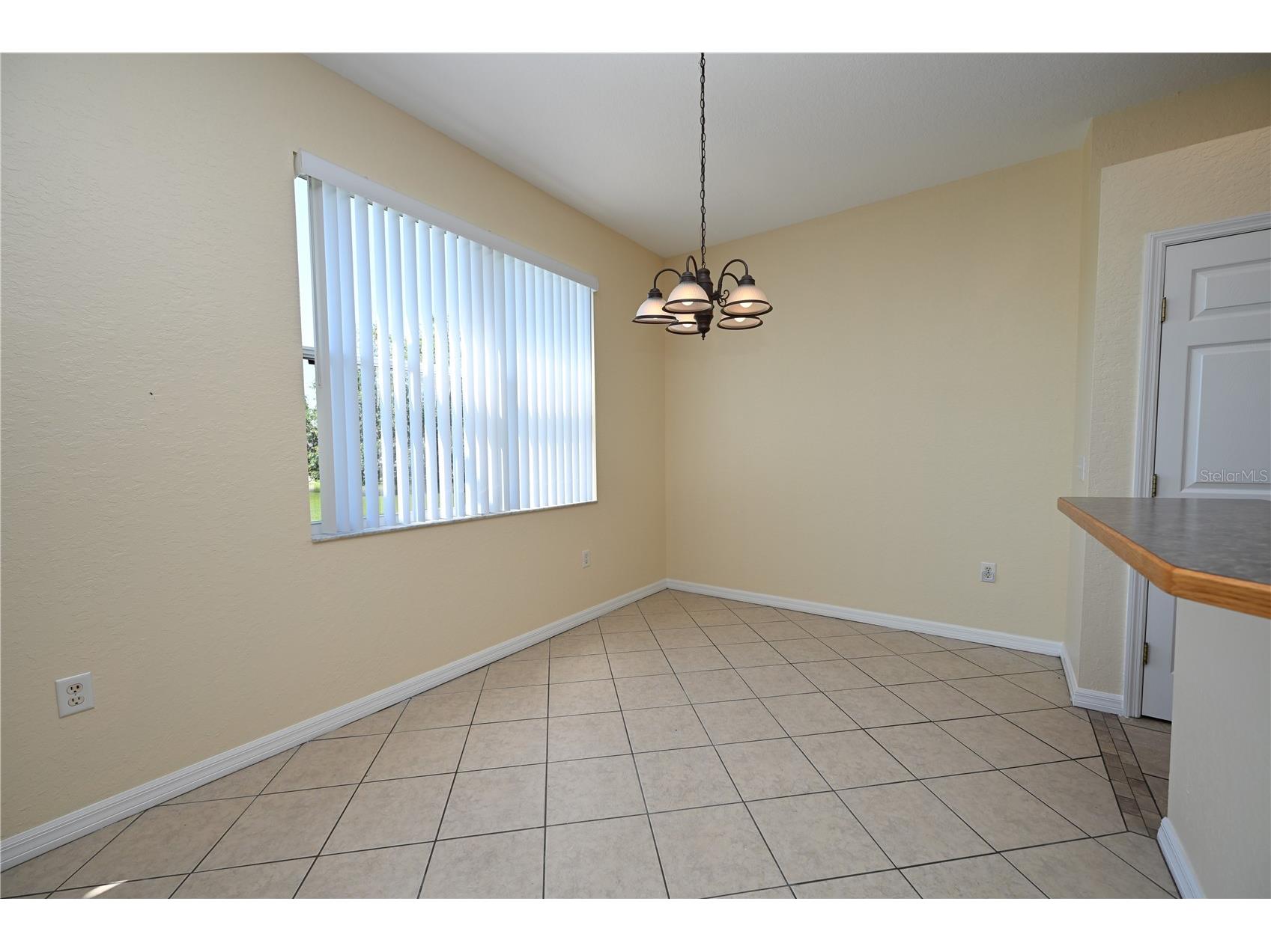 2010 Hatteras Point Lakeland FL 33813 L4961482 image7