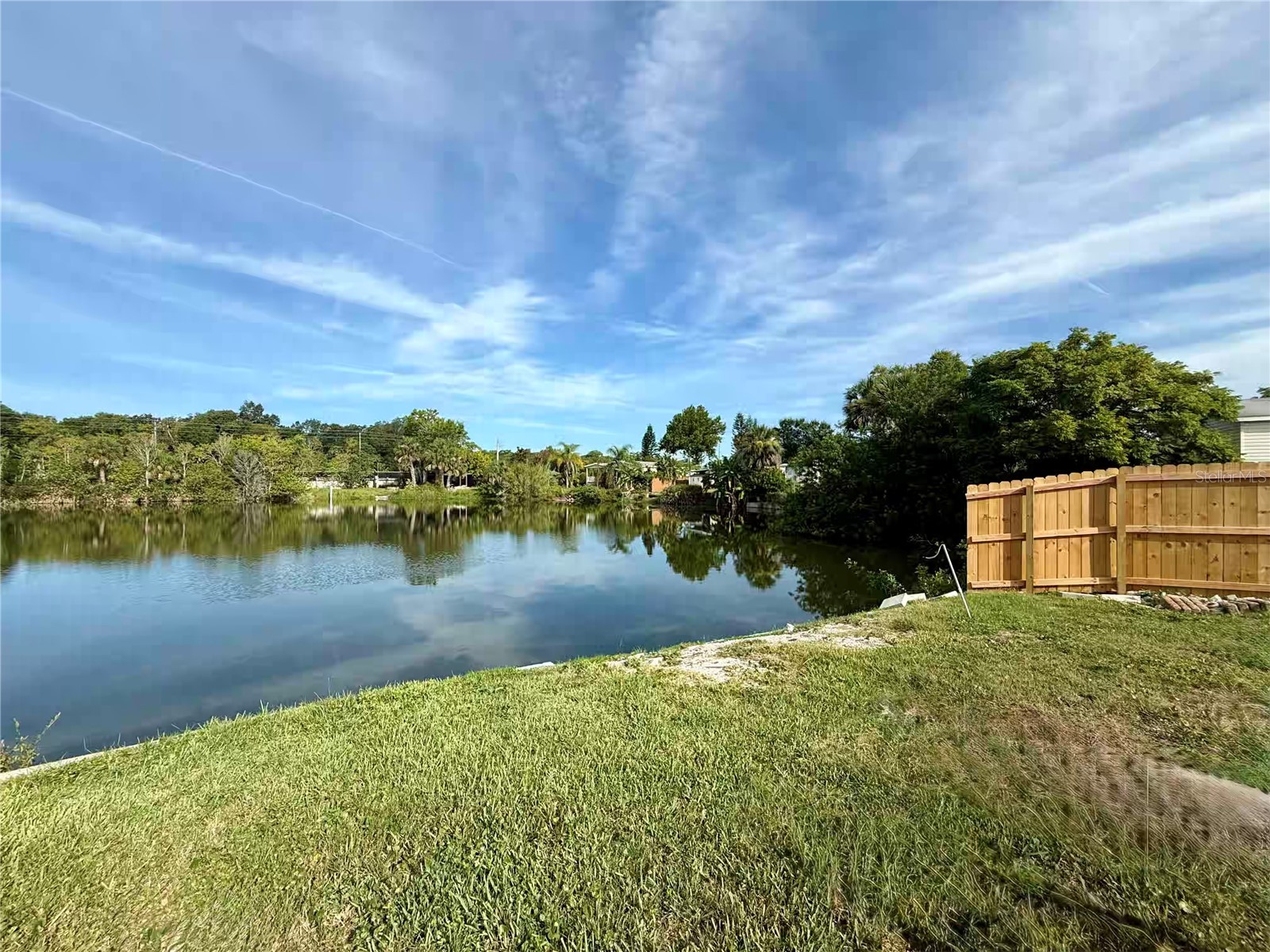 2010 Hickorywood Drive South Daytona FL 32119 V4943799 image2