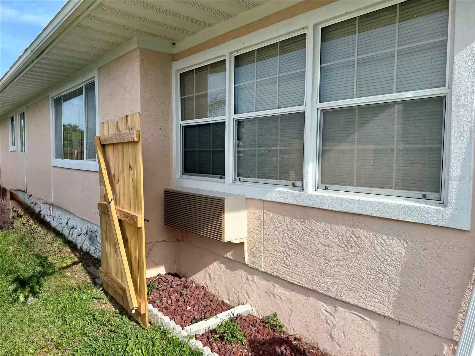 2010 Hickorywood Drive South Daytona FL 32119 V4943799 image26