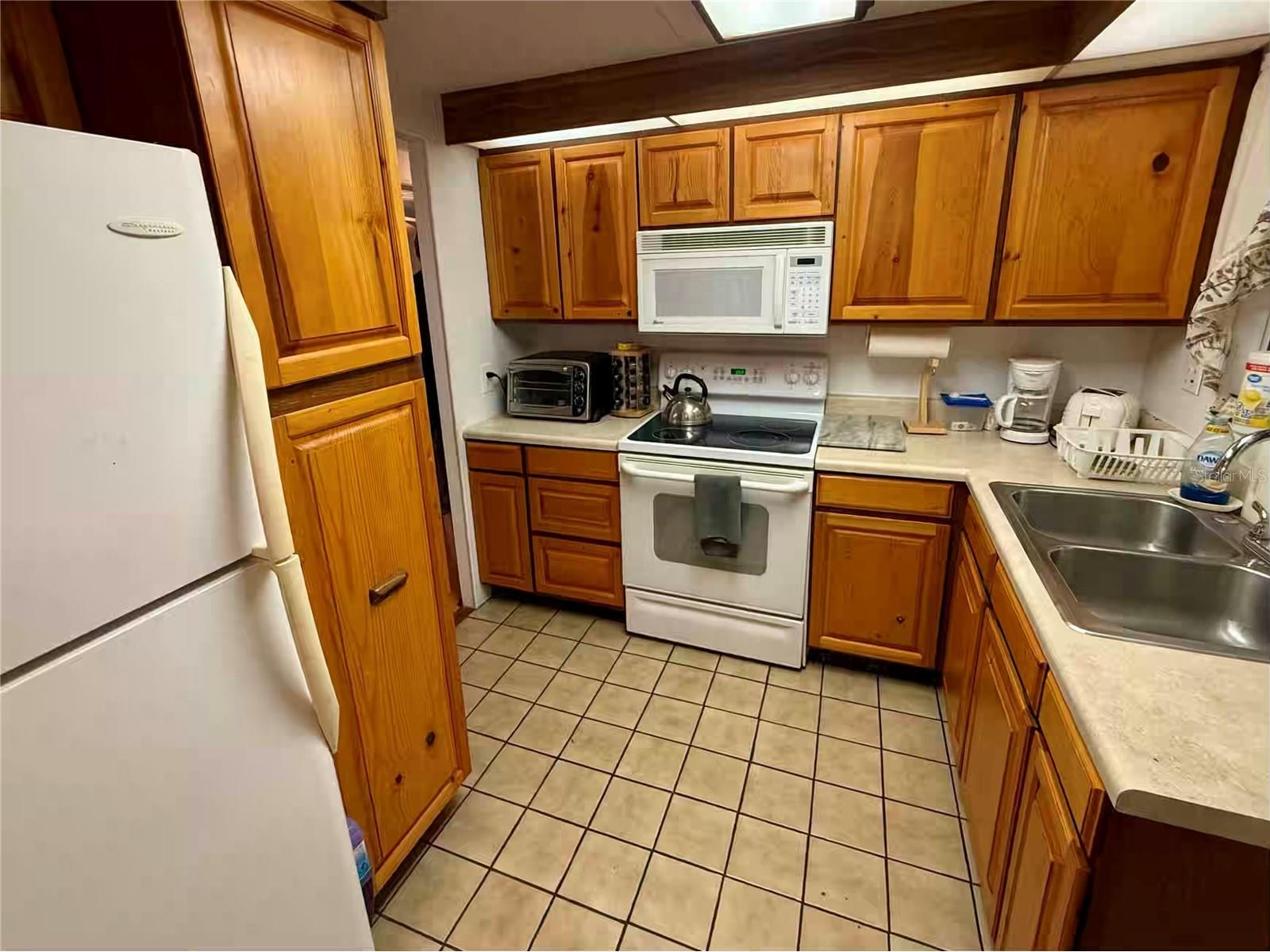 2010 Hickorywood Drive South Daytona FL 32119 V4943799 image4