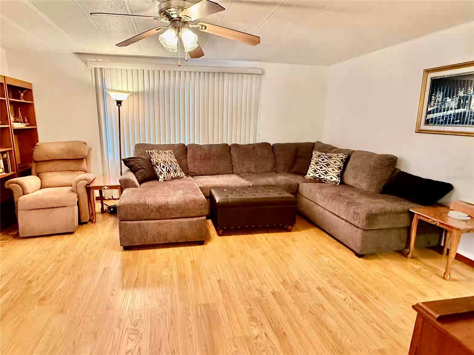 2010 Hickorywood Drive South Daytona FL 32119 V4943799 image8