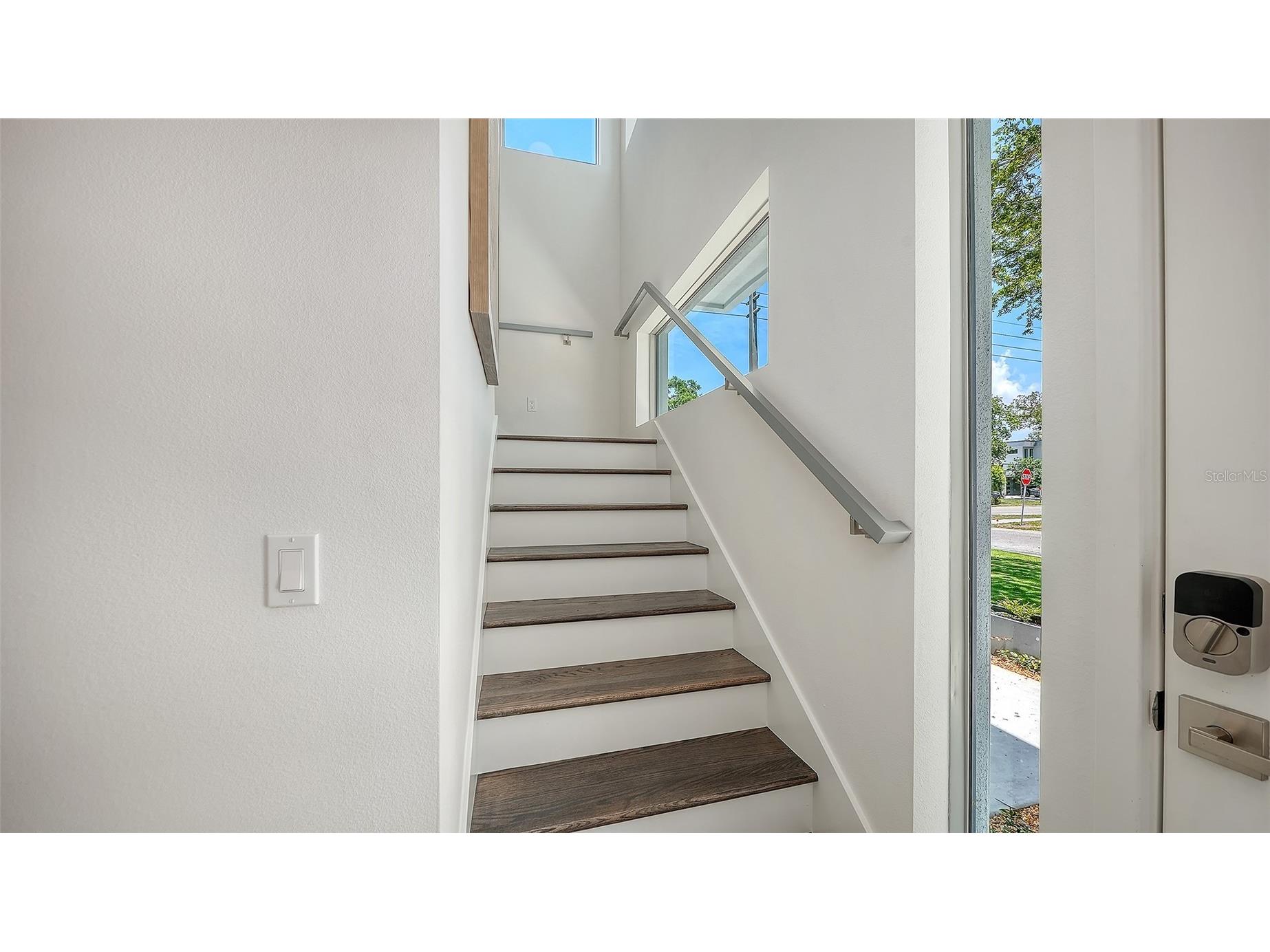 2010 Hyde Park Circle Sarasota FL 34239 A4687471 image35