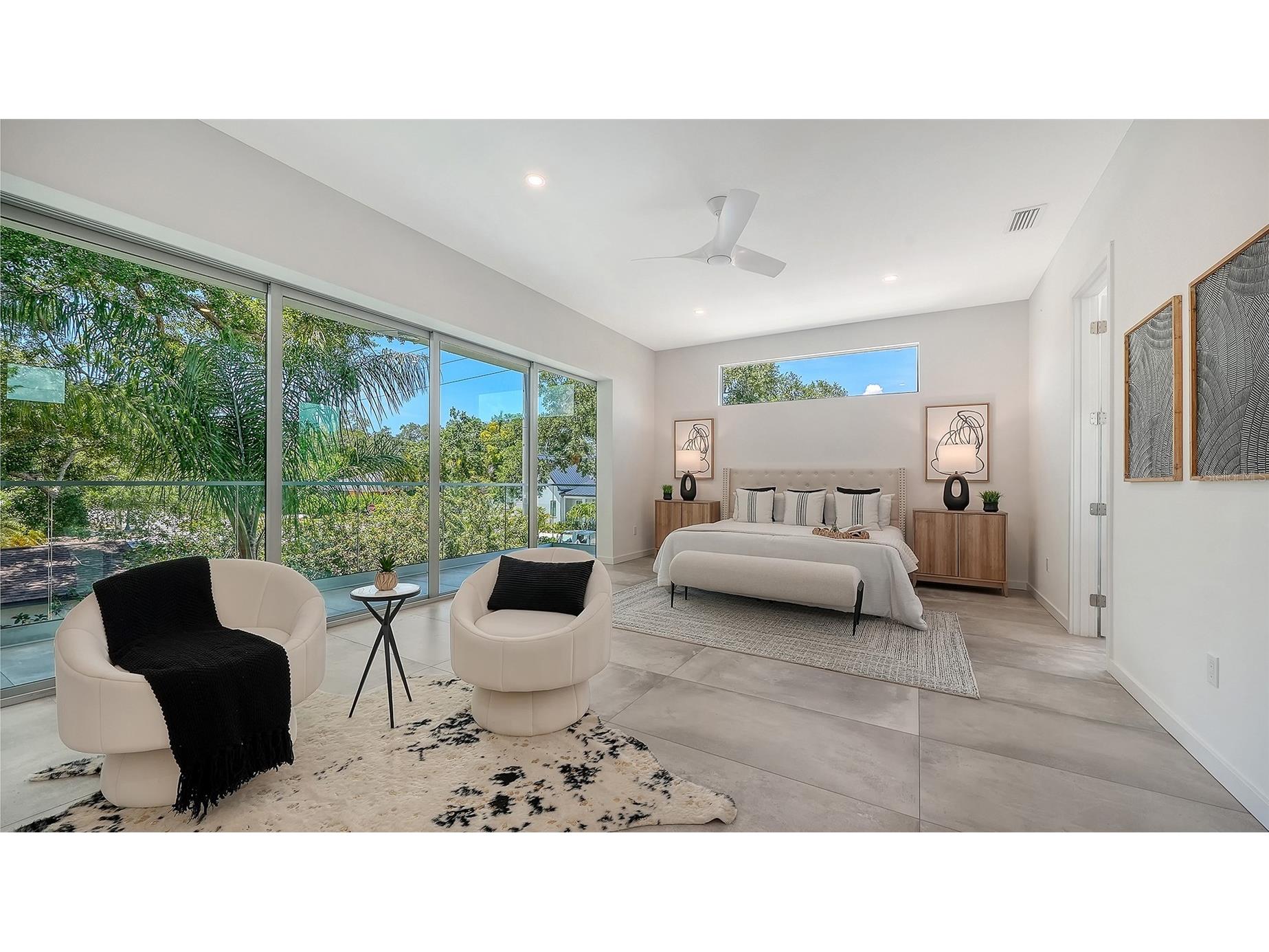 2010 Hyde Park Circle Sarasota FL 34239 A4687471 image39