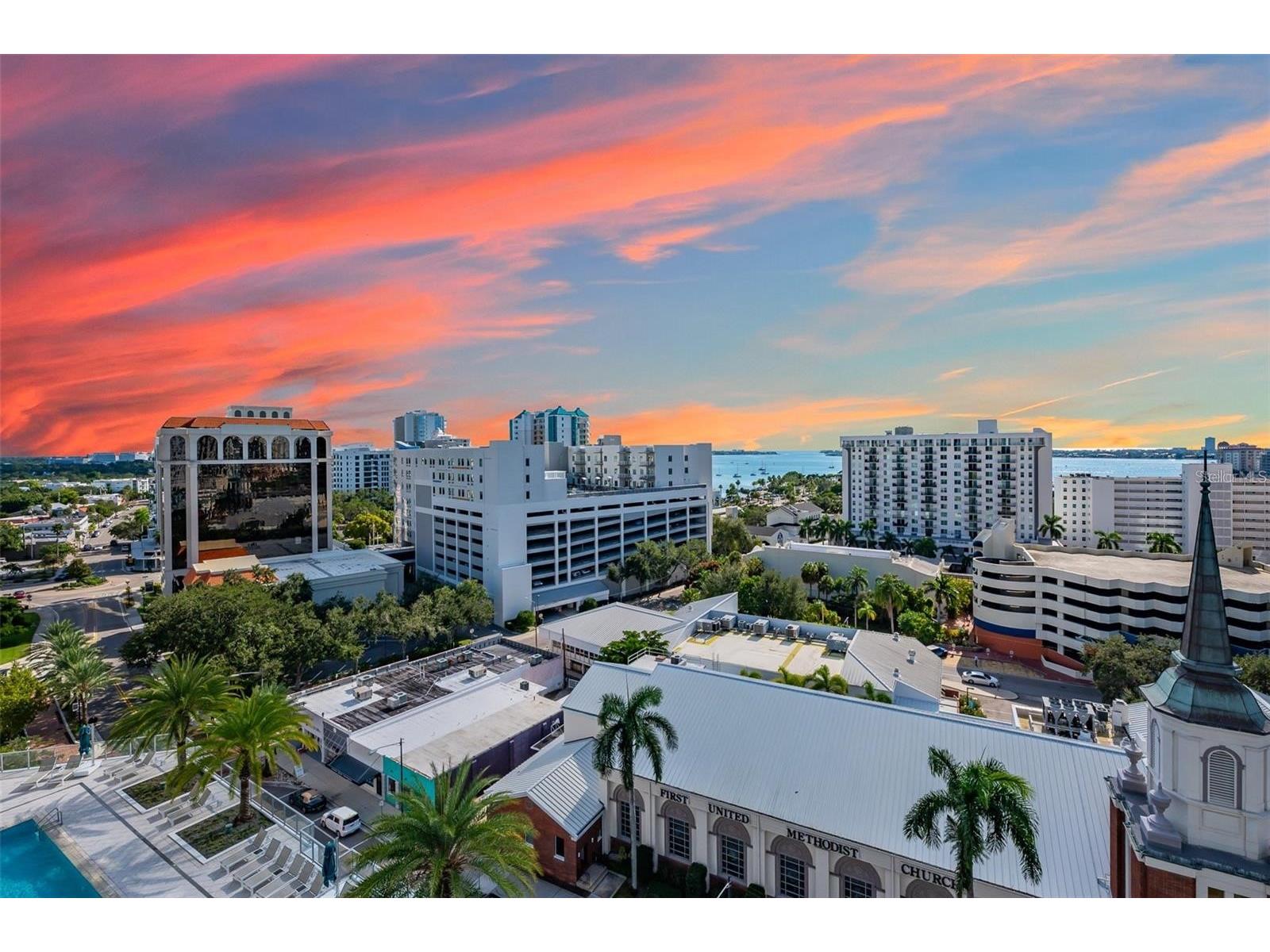 2010 Hyde Park Circle Sarasota FL 34239 A4687471 image75