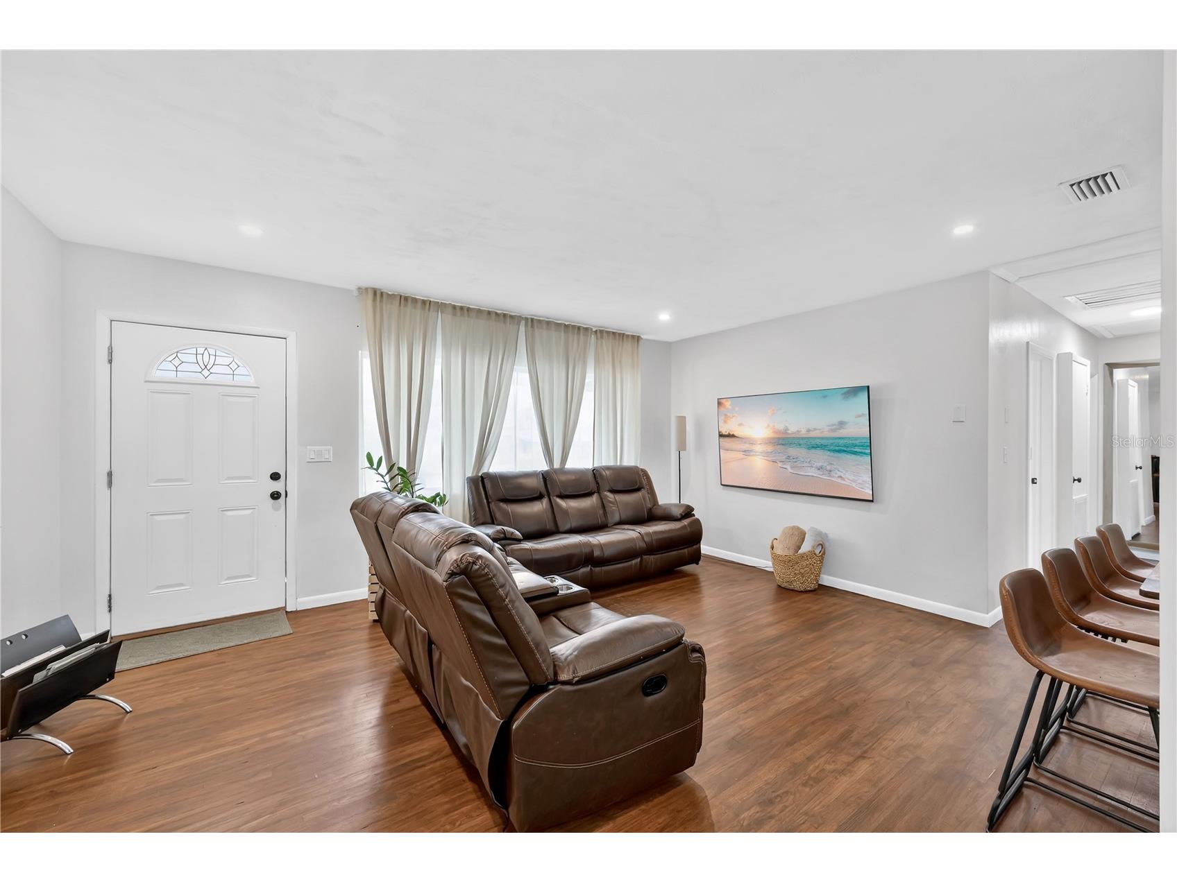 2010 Lee Drive Valrico FL 33594 O6399928 image4