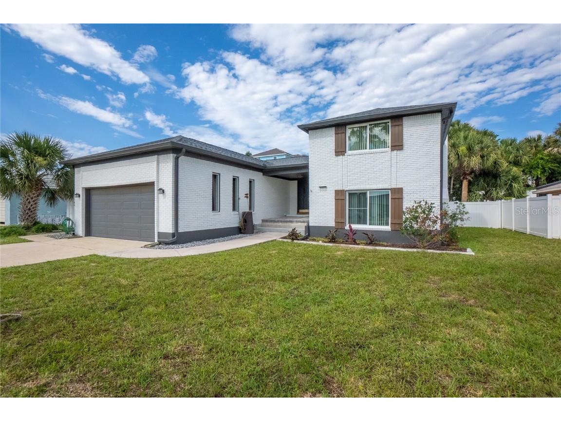 2010 N Daytona Avenue Flagler Beach FL 32136 V4934042 image1