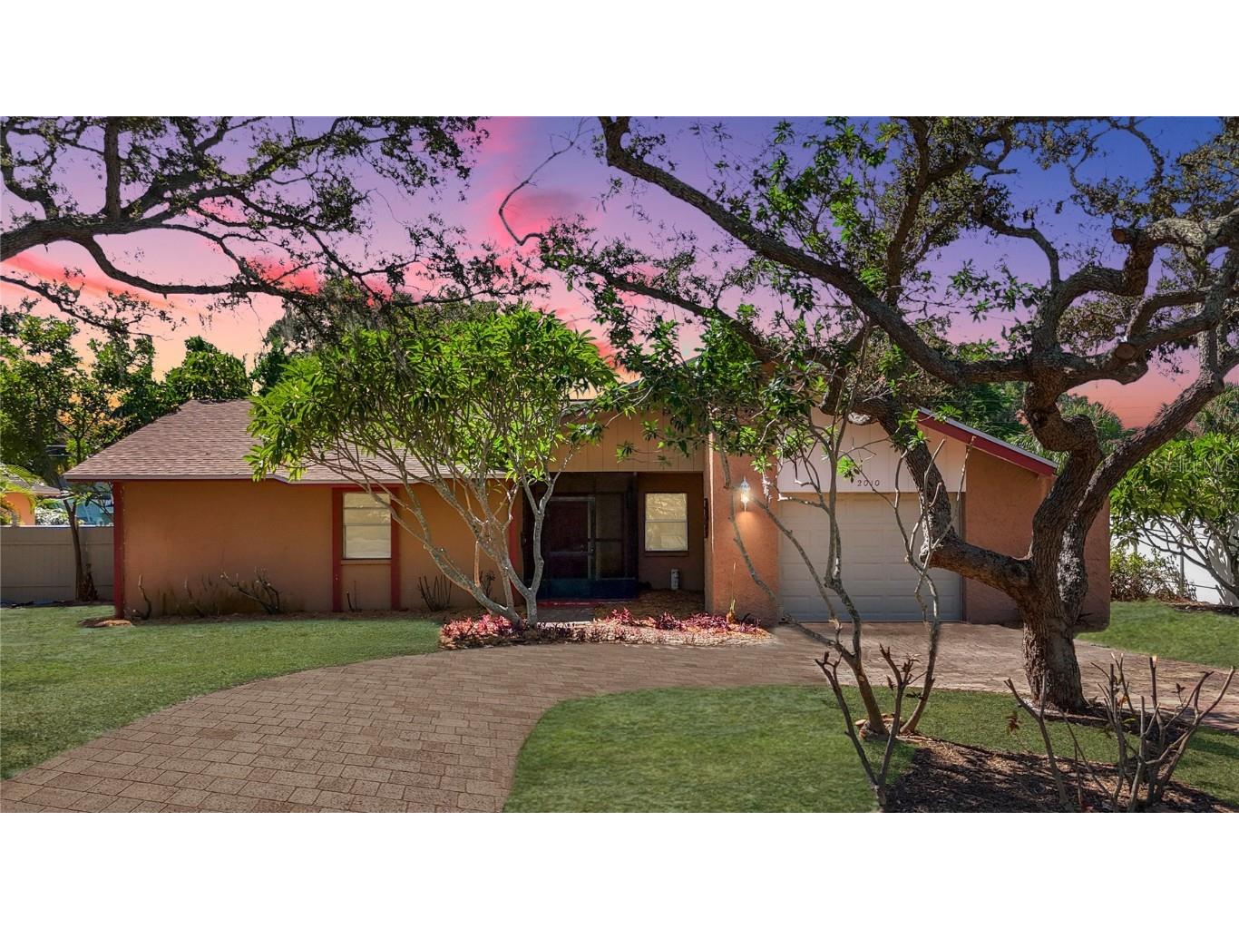 2010 Pinellas Point Drive S Saint Petersburg FL 33712 TB8435473 image1