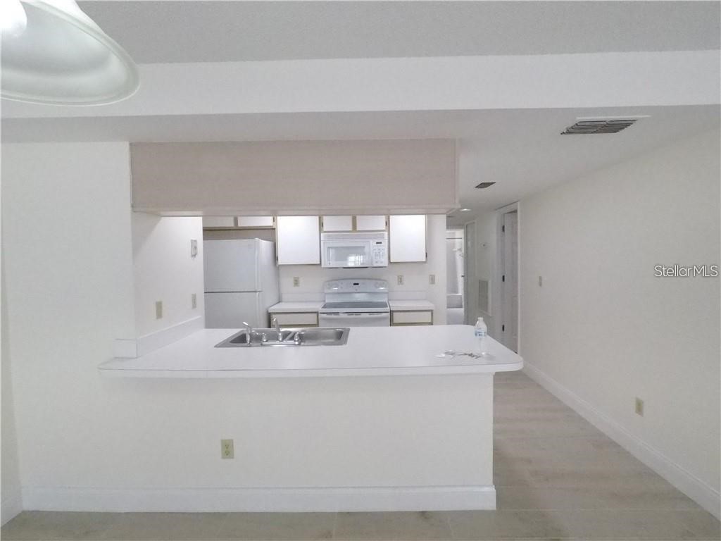 2010 Royal Bay Boulevard #113 Kissimmee FL 34746 S5151472 image3
