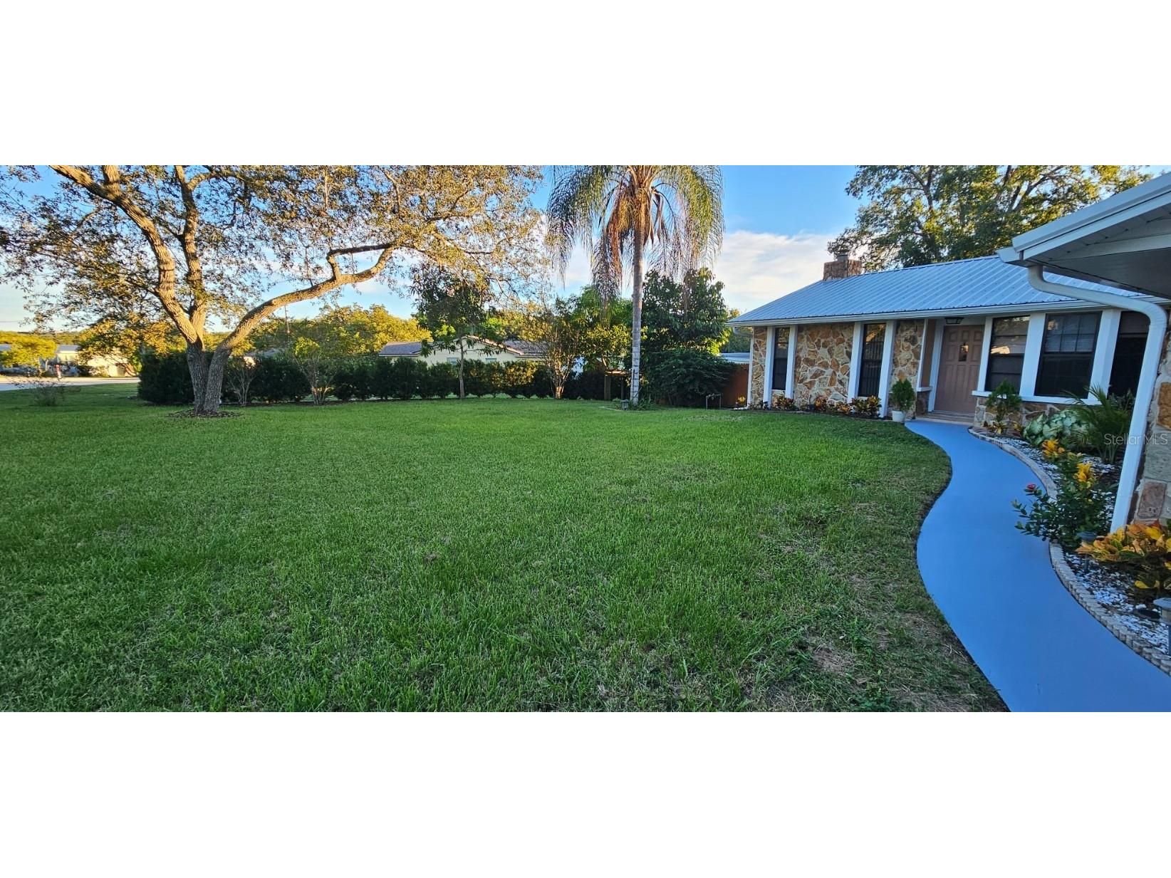 2010 The Crescent Clermont FL 34711 - CLERMONT CHAIN OF LAKES O6148538 image1