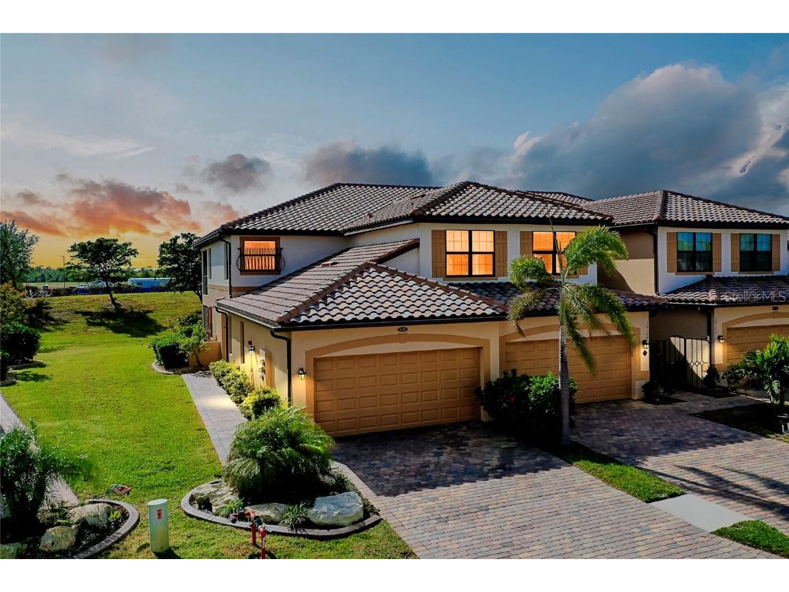 20100 Ragazza Circle #101 Venice FL 34293 N6135913 image1