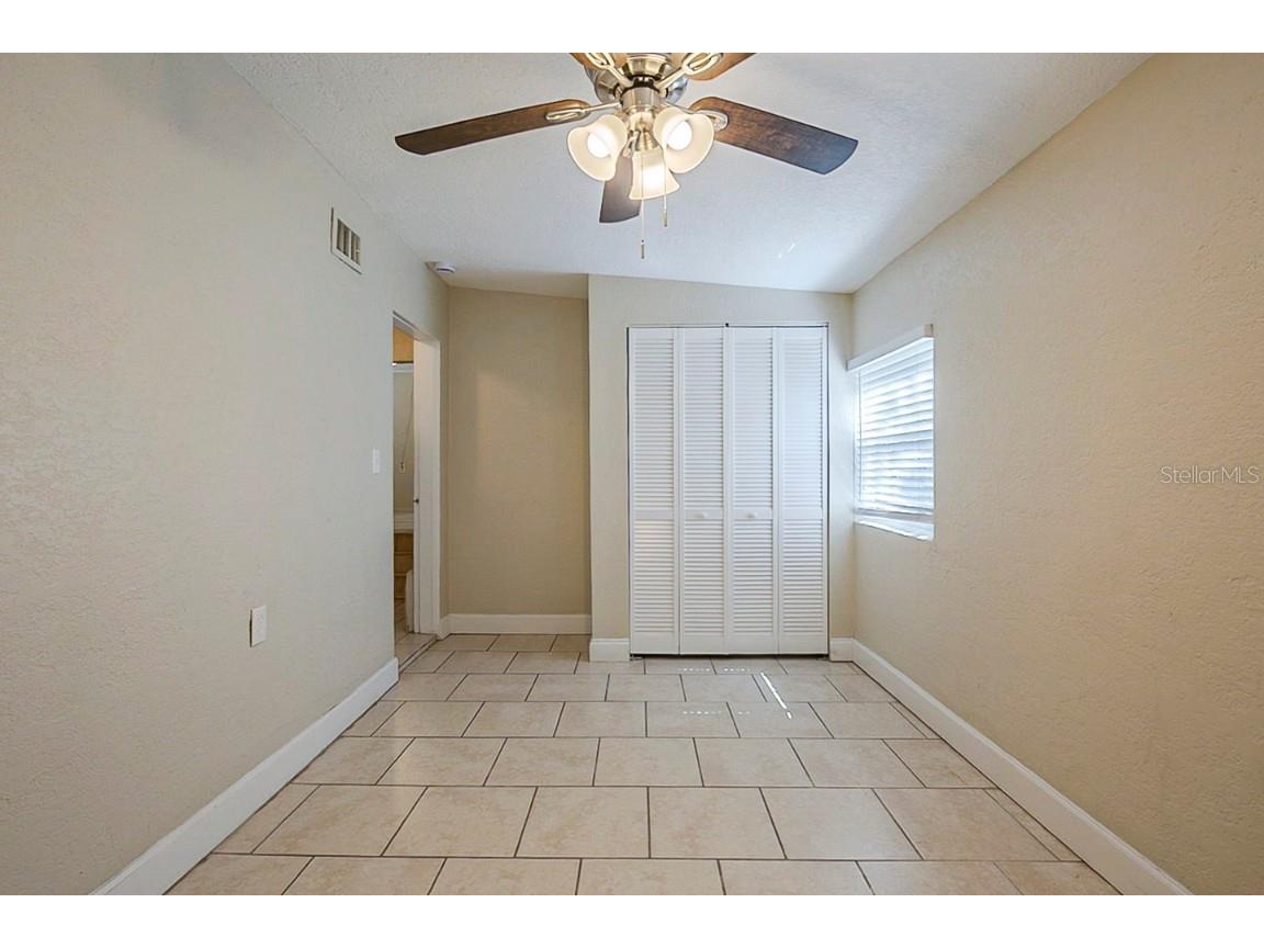 2011 10th Street S Saint Petersburg FL 33705 O6284605 image21