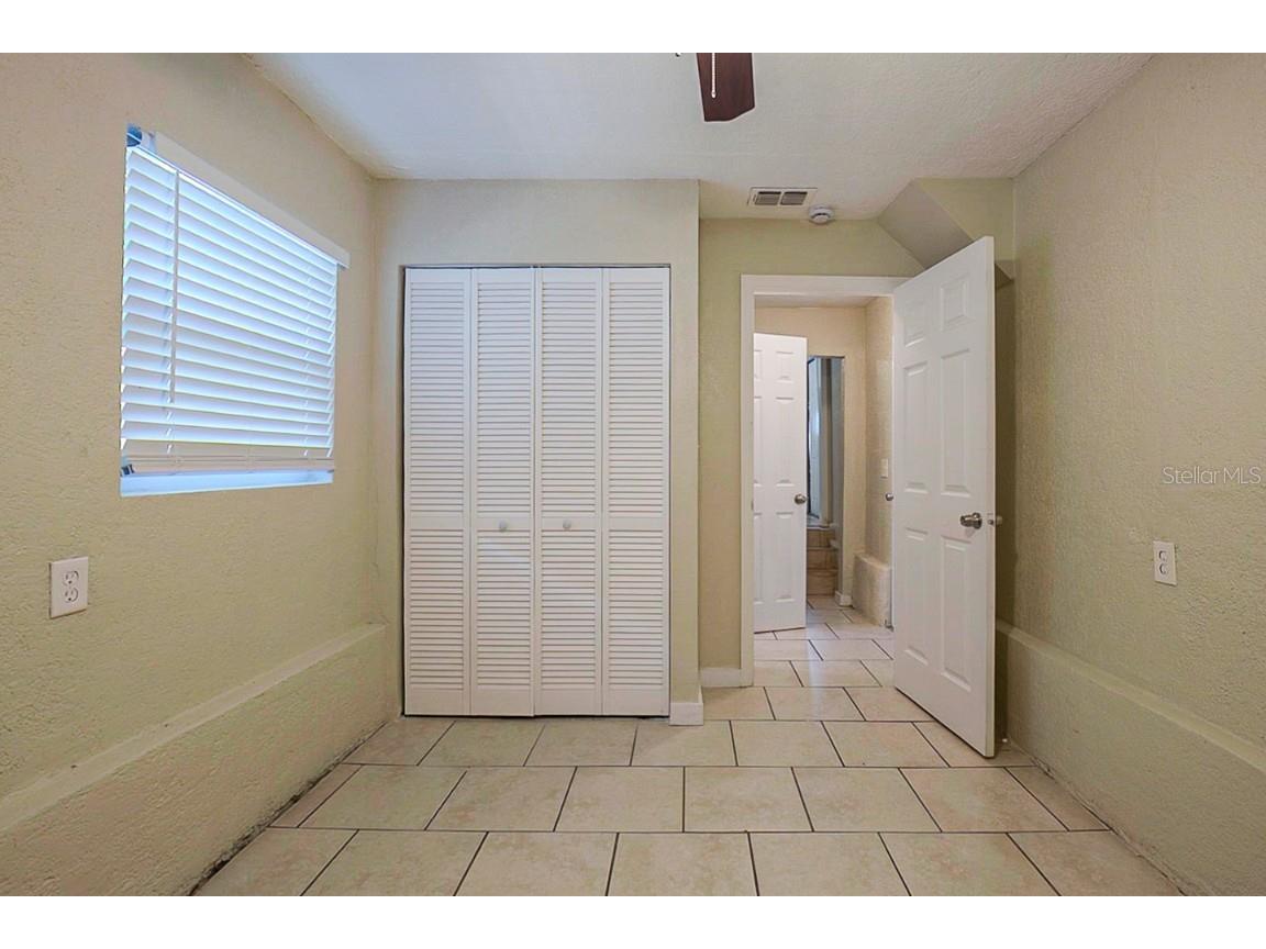 2011 10th Street S Saint Petersburg FL 33705 O6284605 image24