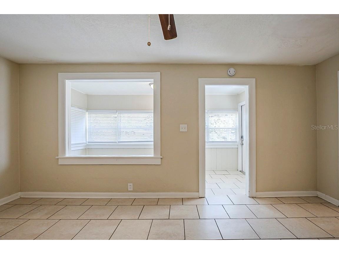 2011 10th Street S Saint Petersburg FL 33705 O6284605 image4