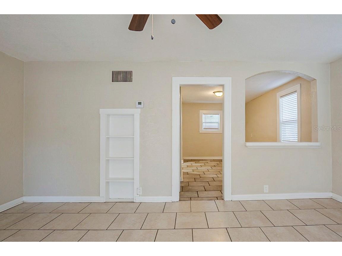 2011 10th Street S Saint Petersburg FL 33705 O6284605 image6