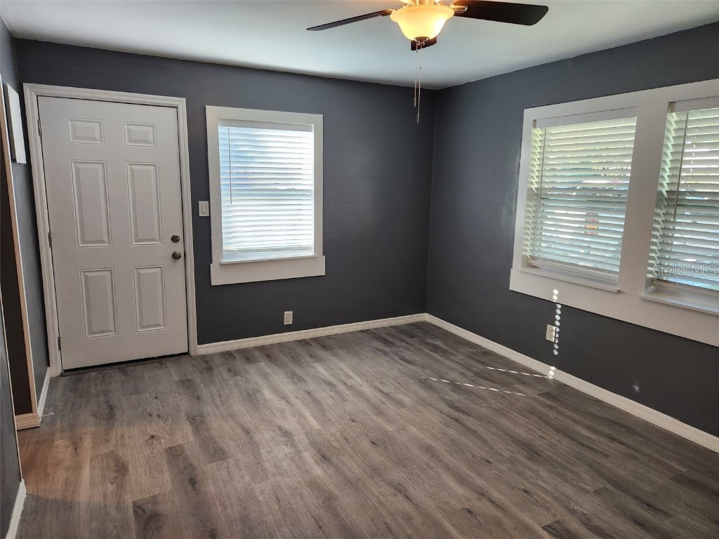 2011 11th Street W Bradenton FL 34205 TB8447533 image2