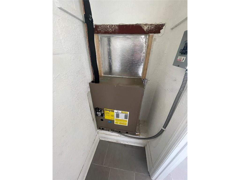 2011 58th Avenue N #20 Saint Petersburg FL 33714 TB8385739 image17