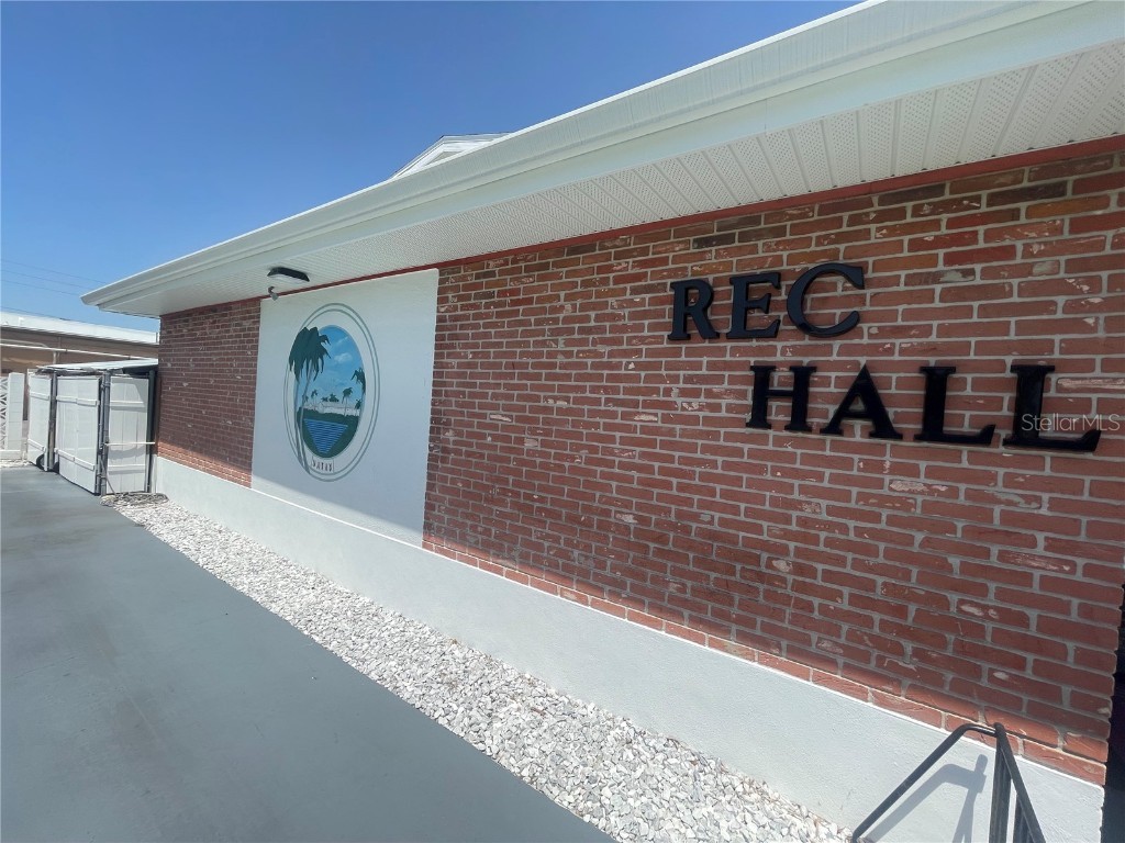 2011 58th Avenue N #20 Saint Petersburg FL 33714 TB8385739 image21