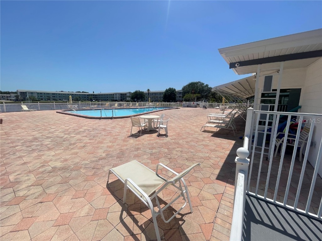 2011 58th Avenue N #20 Saint Petersburg FL 33714 TB8385739 image23