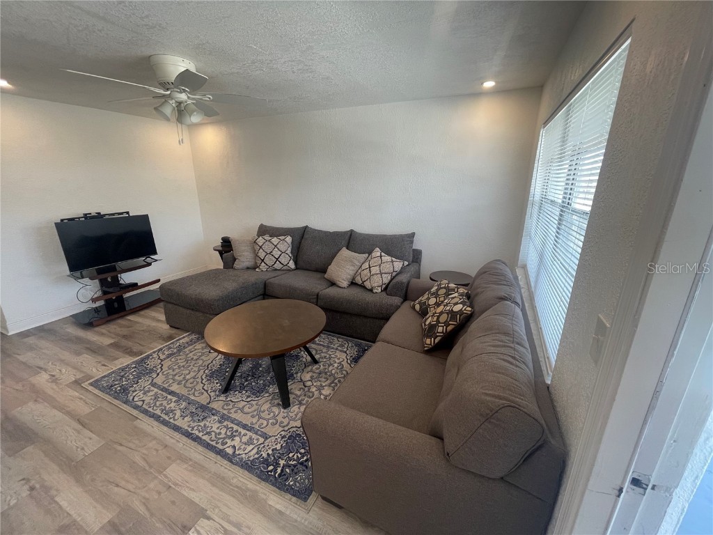 2011 58th Avenue N #20 Saint Petersburg FL 33714 TB8385739 image8