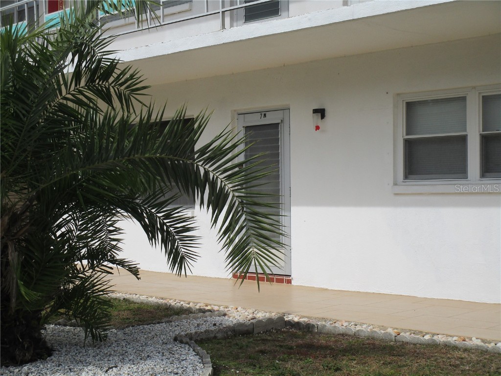2011 58th Avenue N #7 Saint Petersburg FL 33714 U8229773 image1