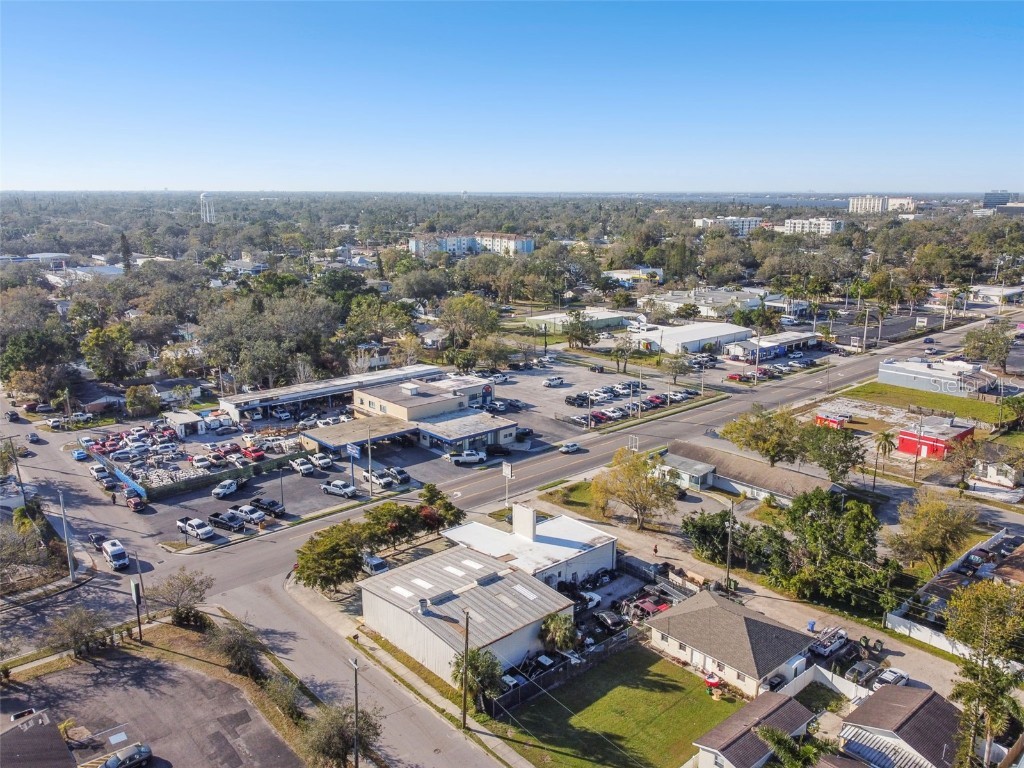2011 9th Street W Bradenton FL 34205 A4641976 image16