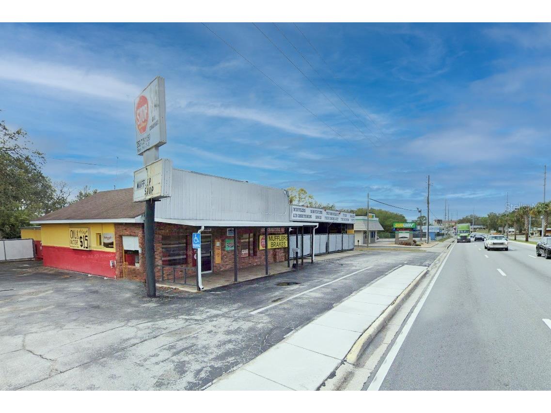 2011 Citrus Boulevard Leesburg FL 34748 G5098195 image1