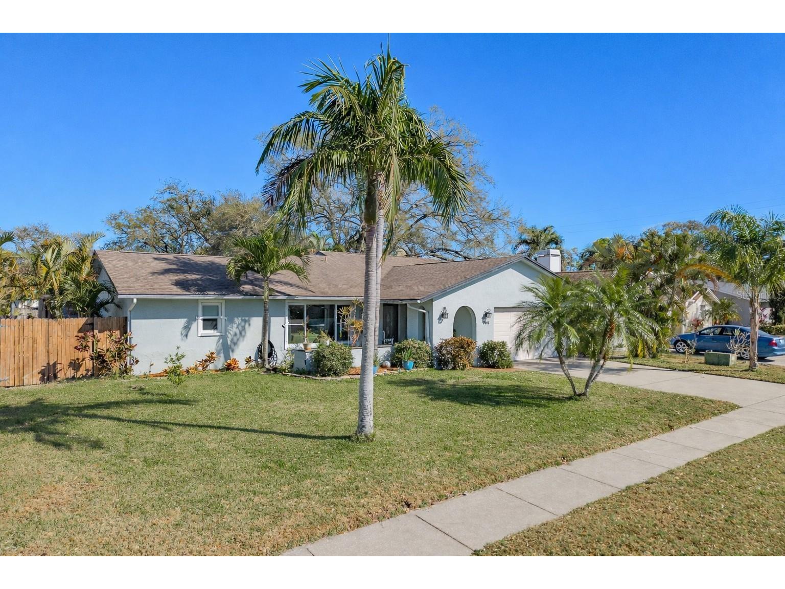 2011 Del Betmar Road Clearwater FL 33763 TB8479465 image1
