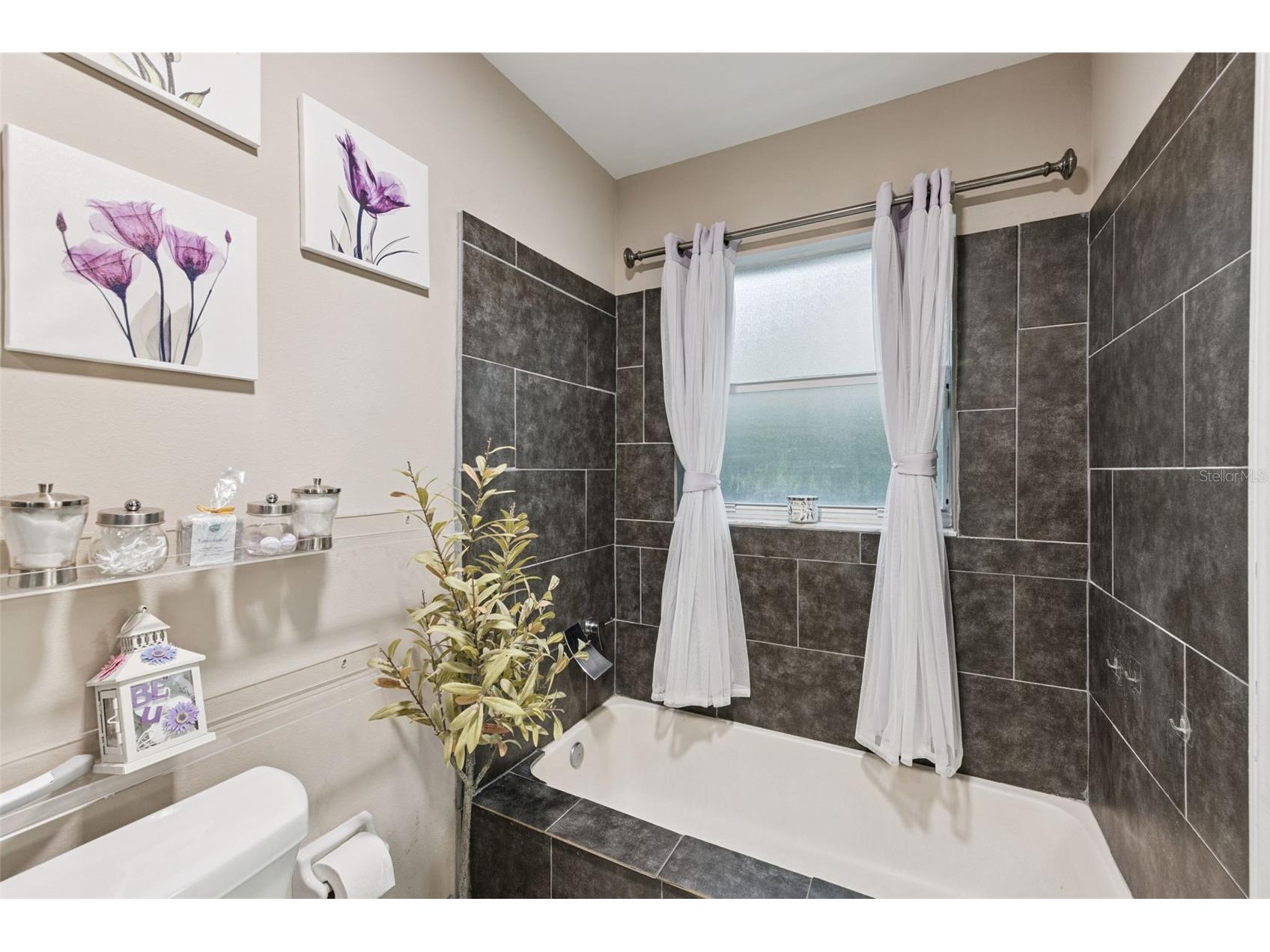 2011 Excalibur Drive Orlando FL 32822 O6421370 image21